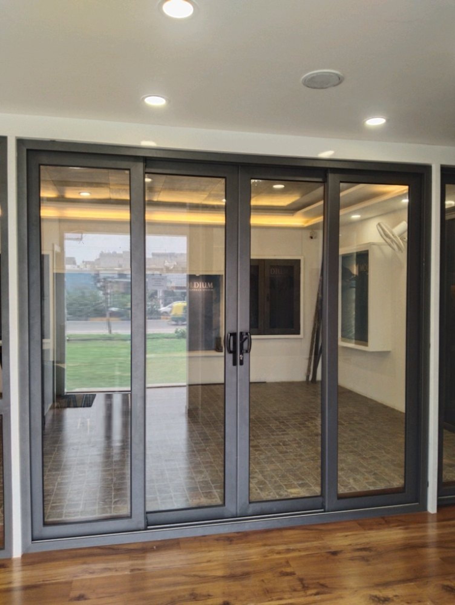 Aluminium Domal & System Sliding Door