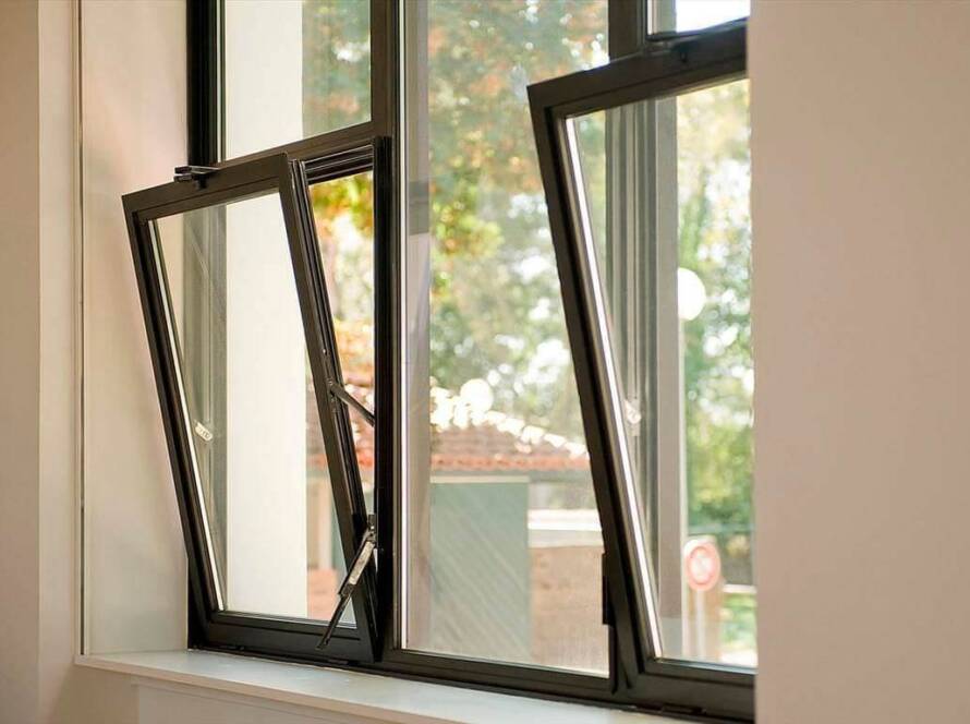 Domal Aluminium Tilt & Turn Window